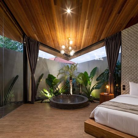 Villa Feh Bali By House Of Winds - Neo Tropical Eden Near Canggu Kerobokan Esterno foto